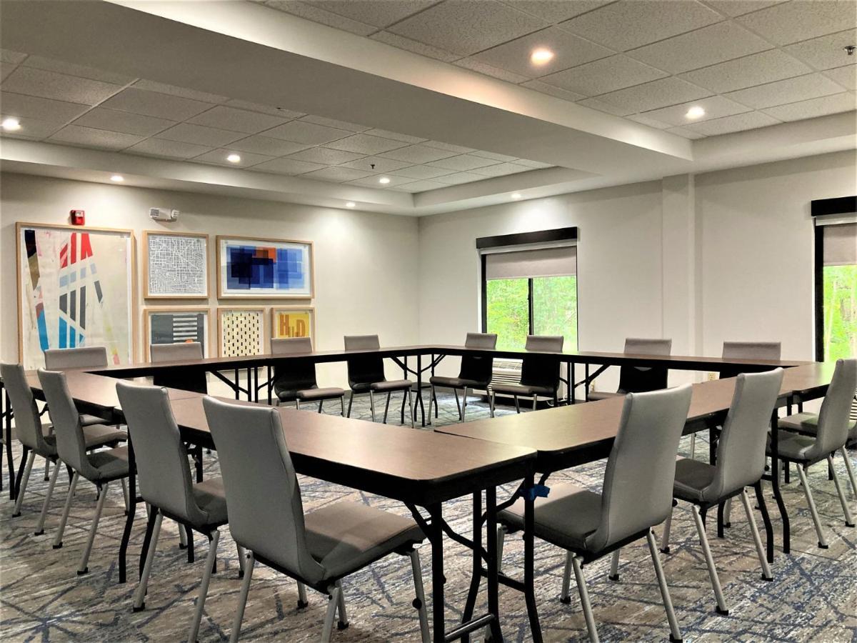 Holiday Inn Express Apex - Raleigh By Ihg Екстериор снимка
