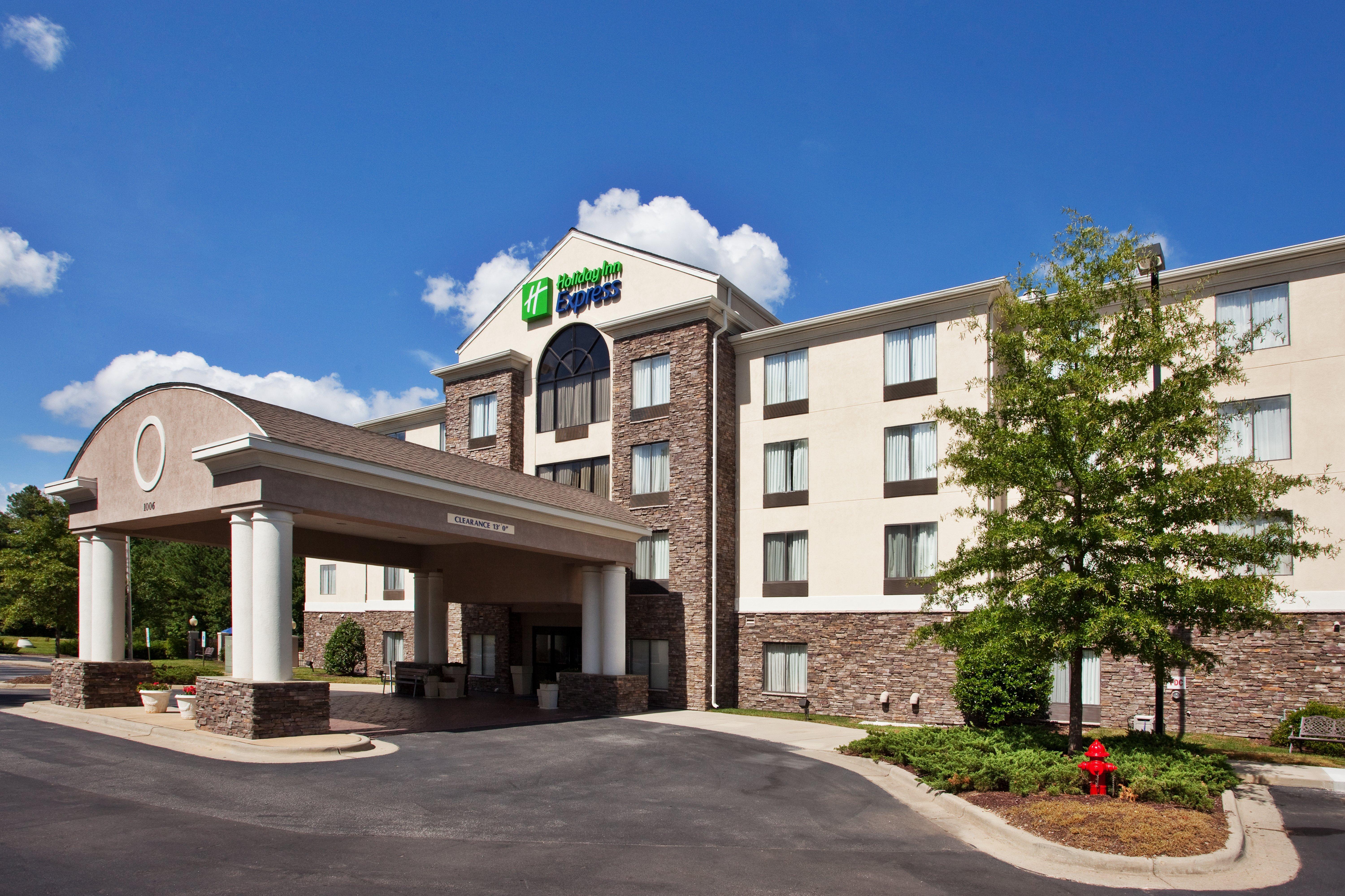 Holiday Inn Express Apex - Raleigh By Ihg Екстериор снимка