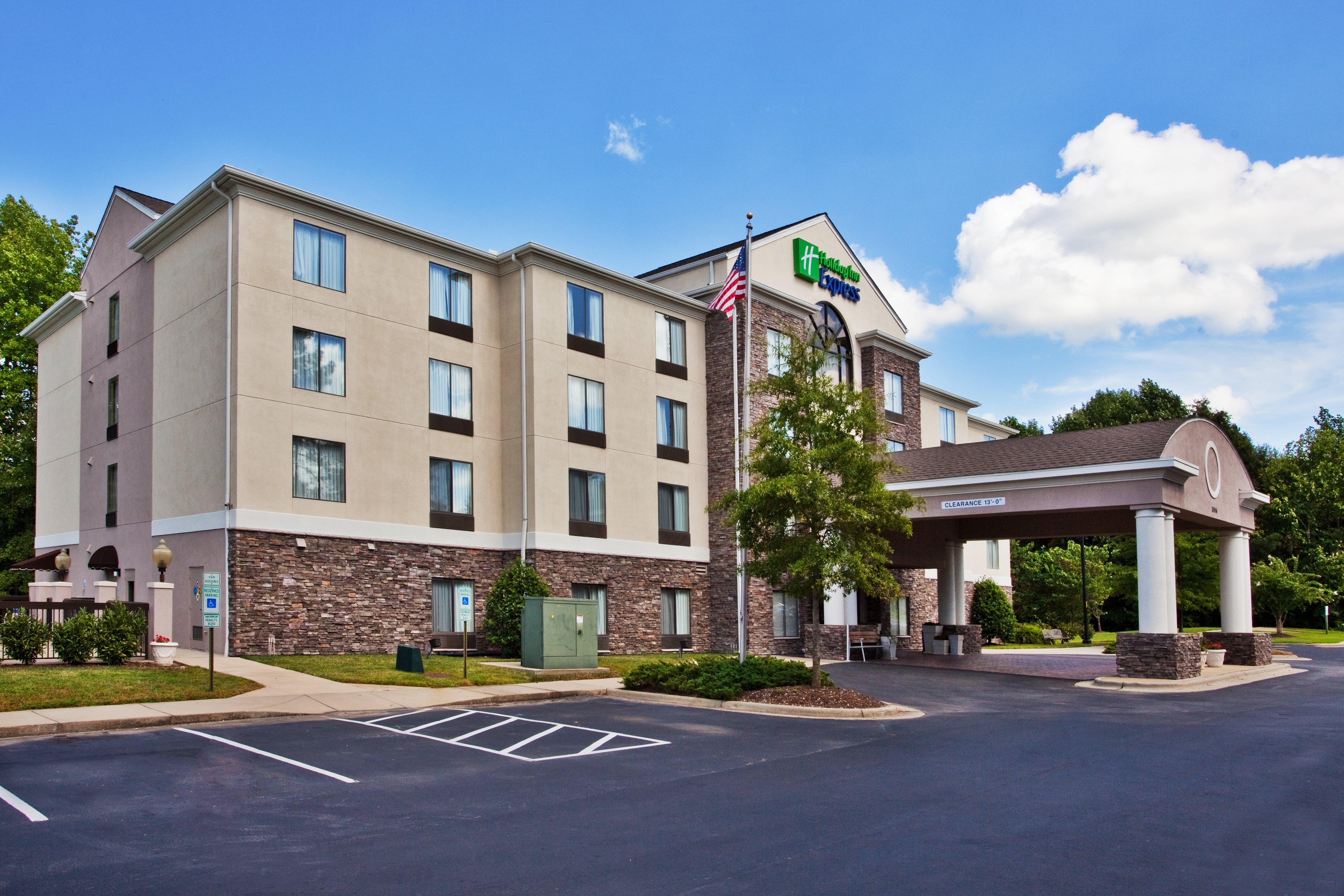 Holiday Inn Express Apex - Raleigh By Ihg Екстериор снимка